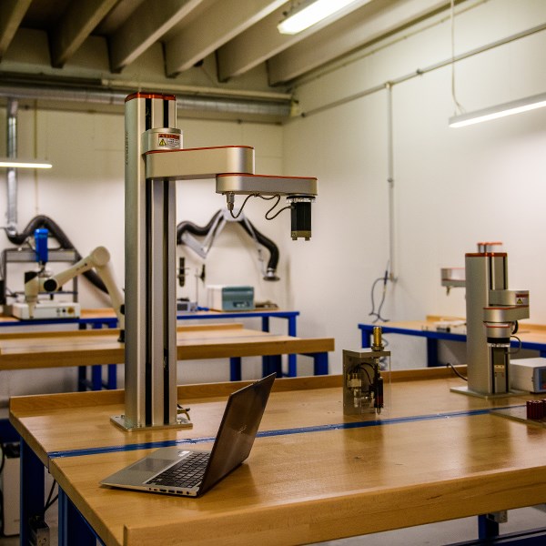 Inhouse-testcenter-diatom8.jpg Inhouse-testcenter-diatom8.jpg